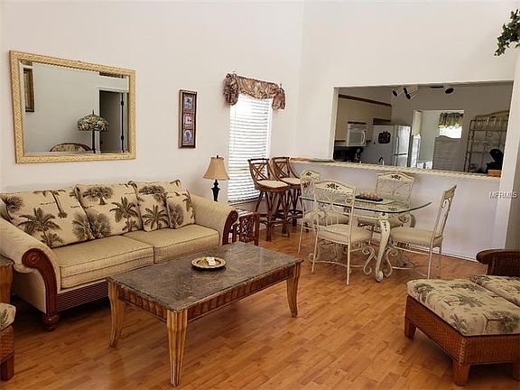 living room, Tropical decor