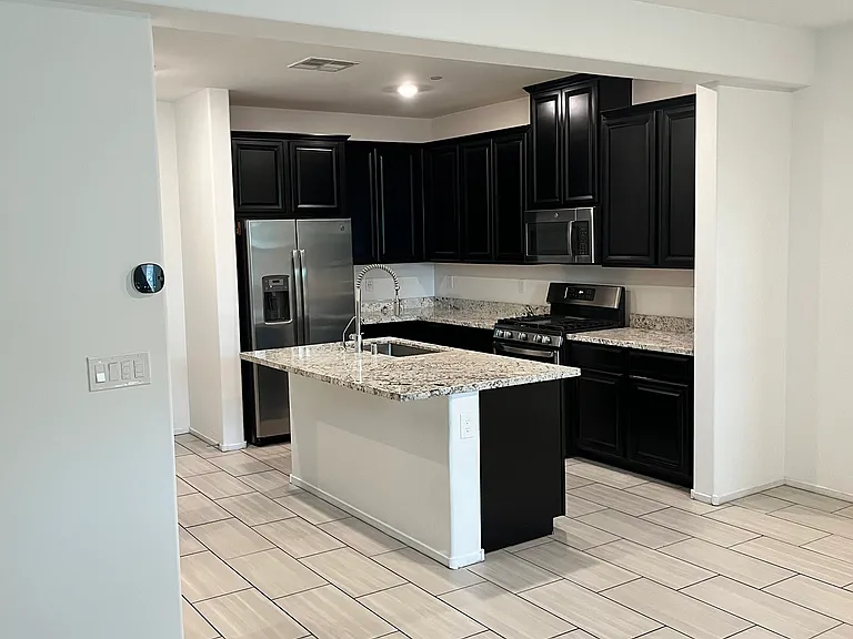 8 Alamere Falls Dr — Photo 9