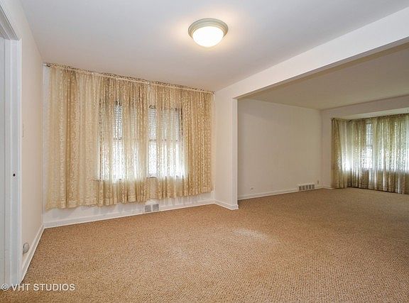5th image of 9029 S Utica Ave