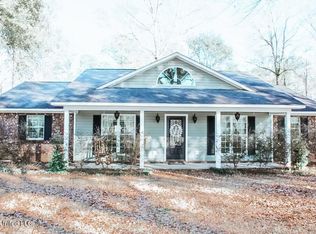 21920 Jones Ln, Moss Point, MS 39562