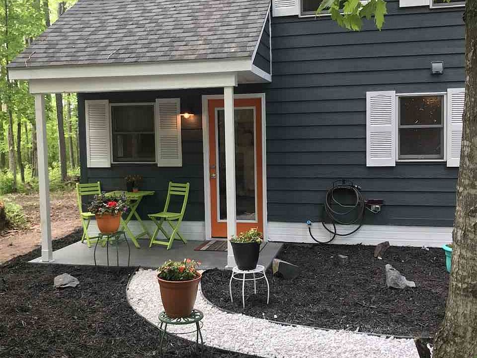 2209 Beals Lake Dr, East Jordan, MI 49727 Zillow