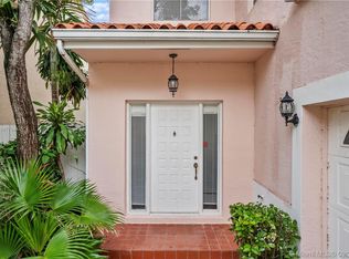 3735 Amalfi Dr, Hollywood, FL 33021