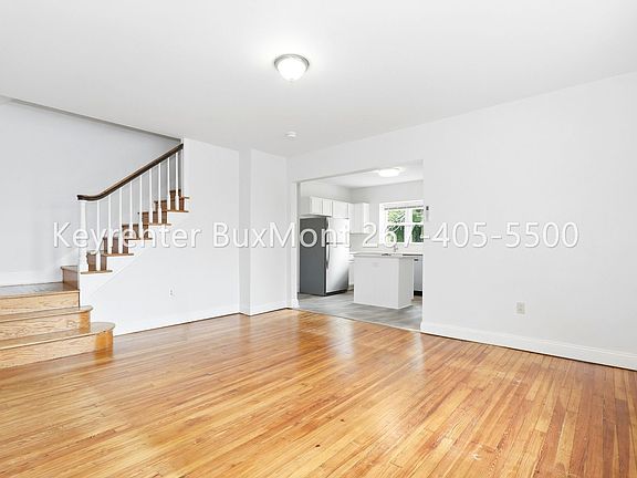3rd image of 152 Prospect Ave