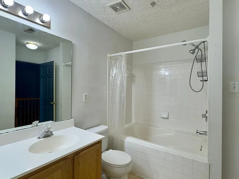 537 Macintosh Cir — Photo 21