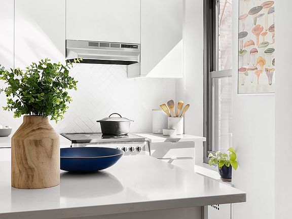 3rd image of 230 Park Pl APT 2D