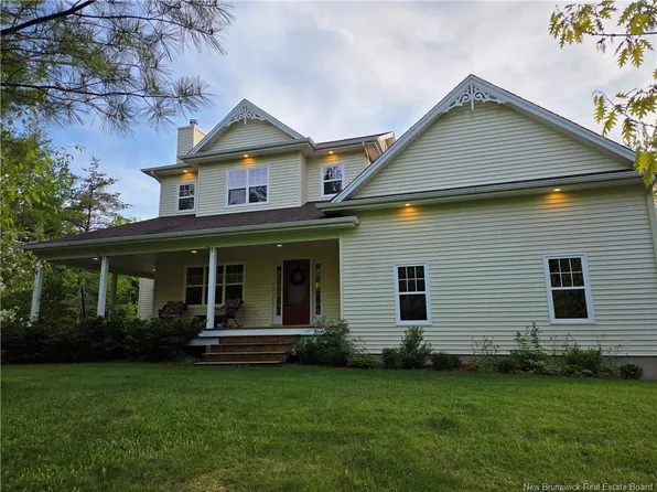 330 Rogers Rd, Moncton, NB E1G 4Y8