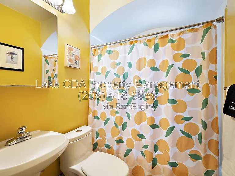 1202 N C St — Photo 21