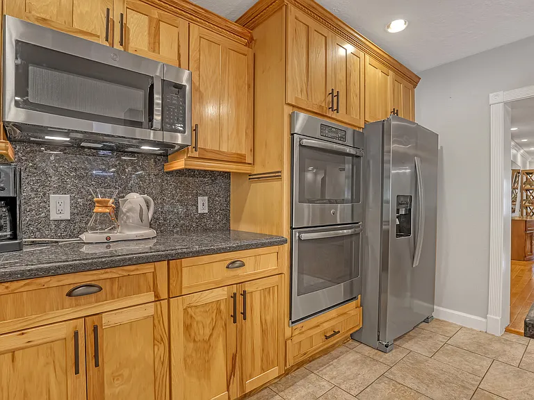 10780 Anderson Ln — Photo 21