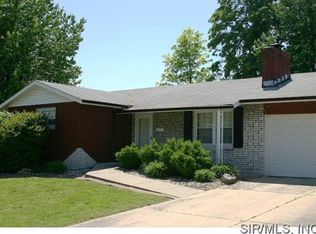 19 Meadowlark Ct, Granite City, IL