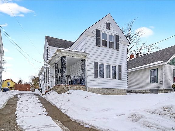 3rd image of 1213 Walnut St