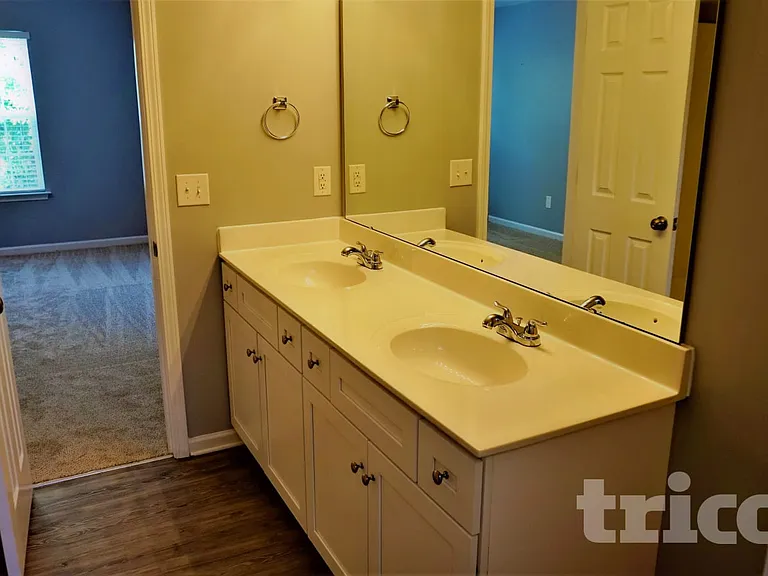 15714 Southern Garden Ln — Photo 5