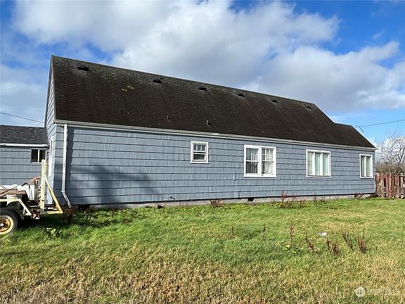 2nd image of 713 W Curtis Street