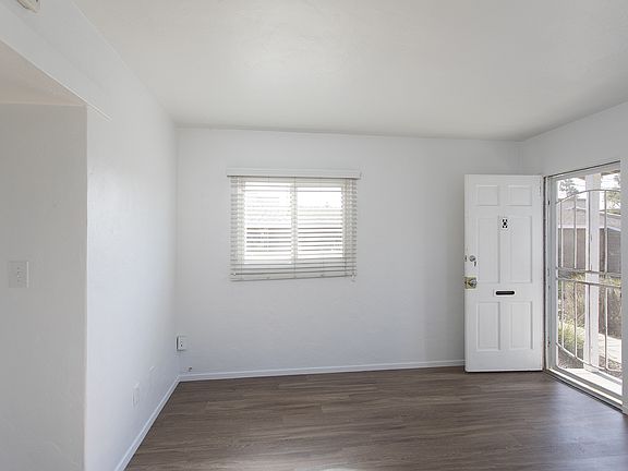 5th image of 4917 1/2 Saratoga Ave