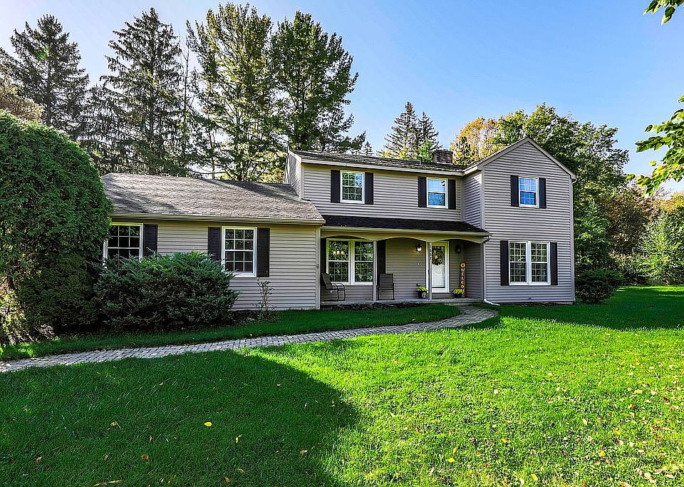 1st image of 7667 Charlemont Dr