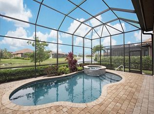 7246 Lantana Cir, Naples, FL 34119