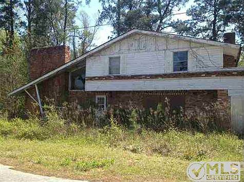 4th image of 126 Anderson Ave