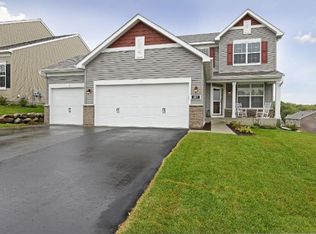 882 Oakmont Ln, Waconia, MN 55387