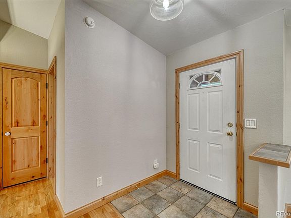 4th image of 37 Comstock Court