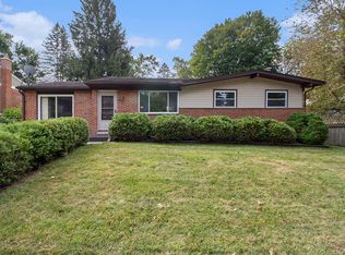 634 Manor Dr, Ann Arbor, MI 48105