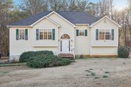 Grove Pointe Cir-001.jpg