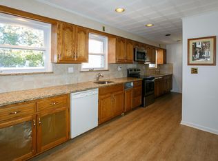 203 N Cedar St, Massapequa, NY 11758