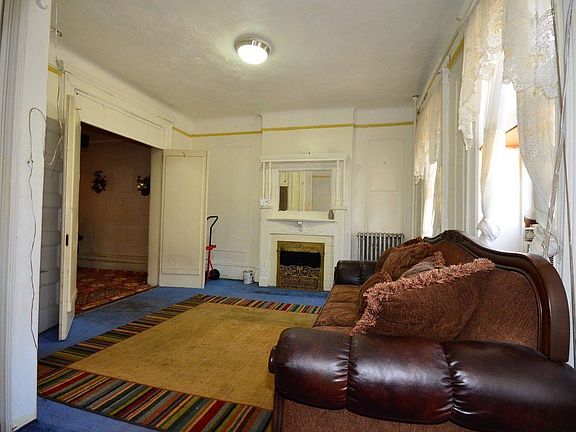 4th image of 56 Morningside Ave #3S