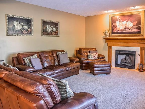 2nd image of 1343 W Chester Dr