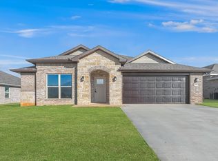 1912 Porter St, Pea Ridge, AR 72751