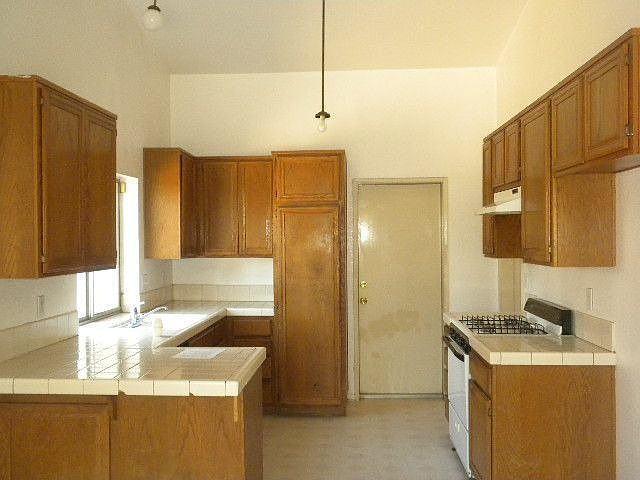 2nd image of 14076 Fenner Ct