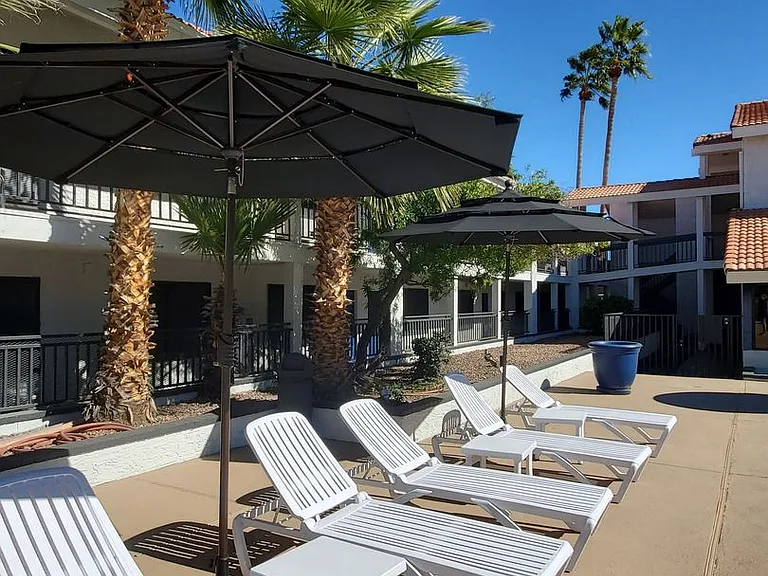 Venture on Country Club — Photo 39