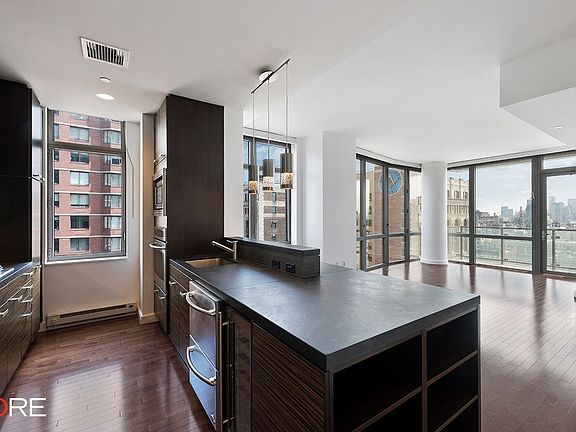 2nd image of 101 W 24th St APT 23D