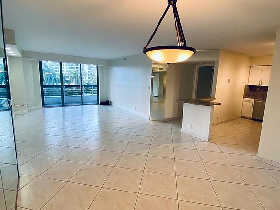 4th image of 3530 Mystic Pointe Dr APT 407
