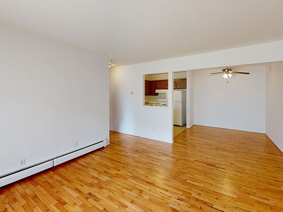 5th image of 544 Denway Cir APT 14