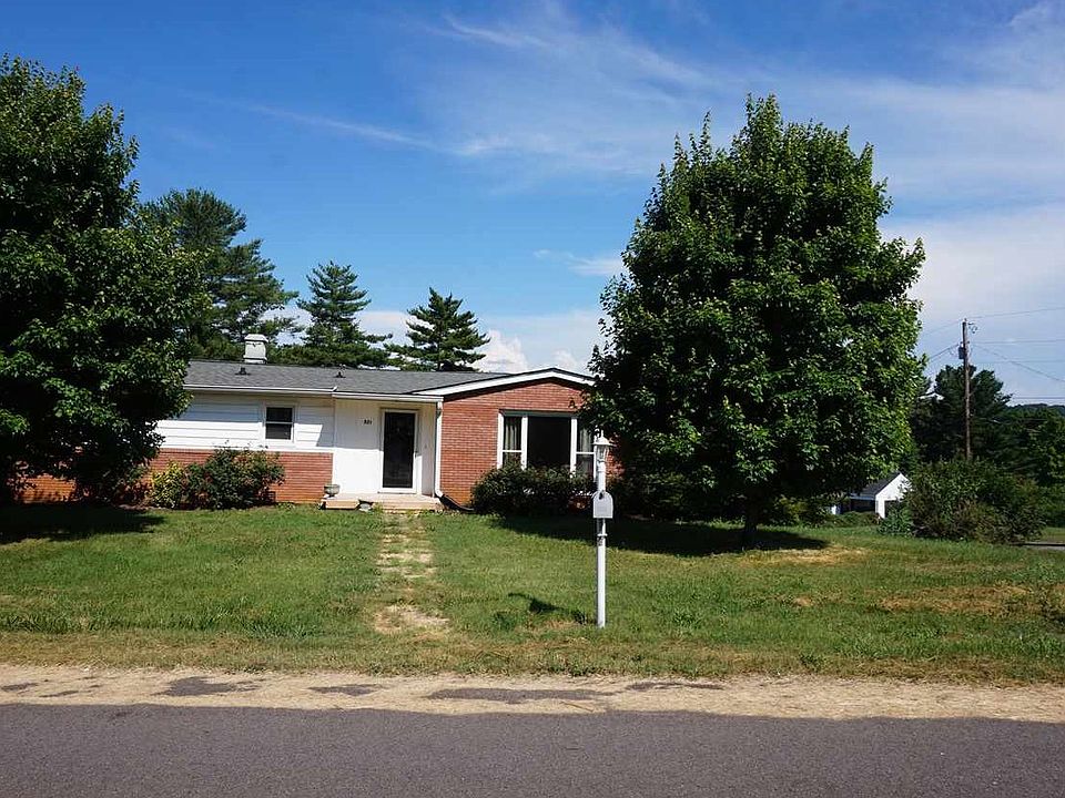 1st image of 521 E Hillcrest Dr