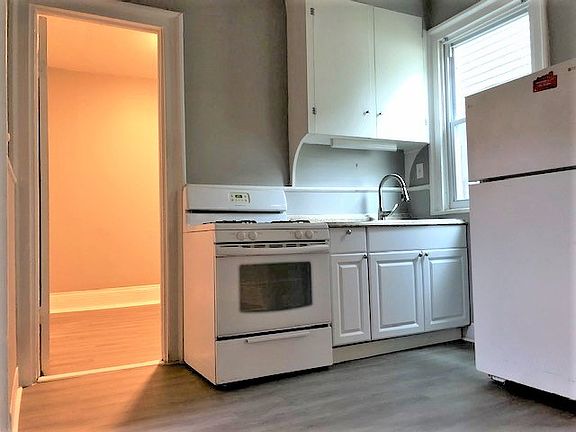 5th image of 506 Niagara St APT 3
