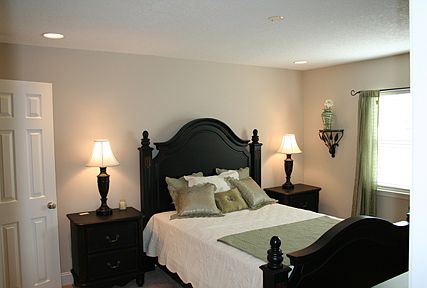 1st image of 523 Penny Ln