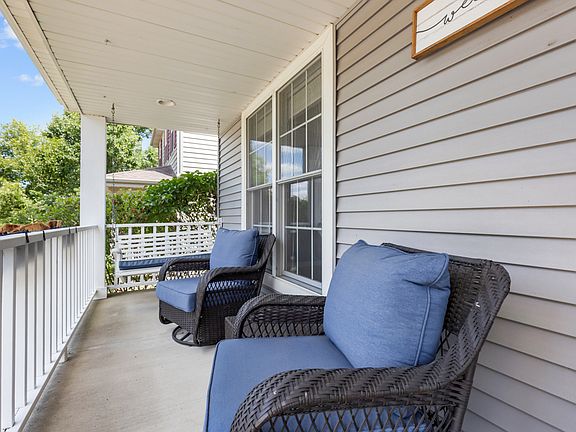 2nd image of 39W087 Herrington Blvd