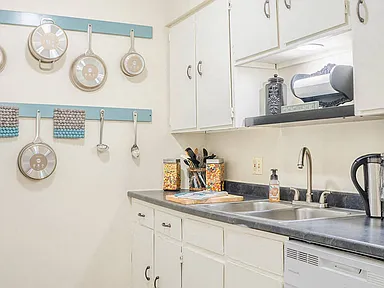 Paddock I: 3 bedroom, 2 Bathroom | 1,400 Sq. Ft.