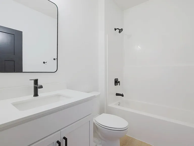 8620 S 50th Ct — Photo 17