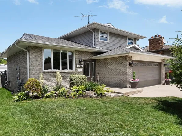12070 Baillargeon Dr, Tecumseh, ON N8N 3Z9
