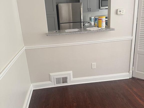 4th image of 5914 Northwood Dr