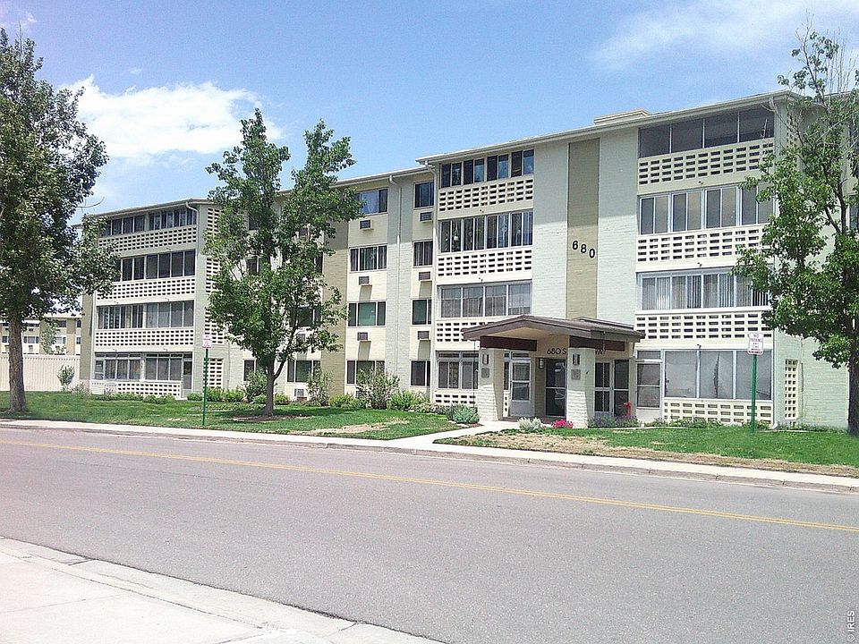 1st image of 680 S Alton Way #9A