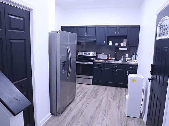 3rd image of 3832 N 18th St #2