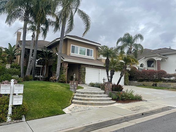 front of house entry from street