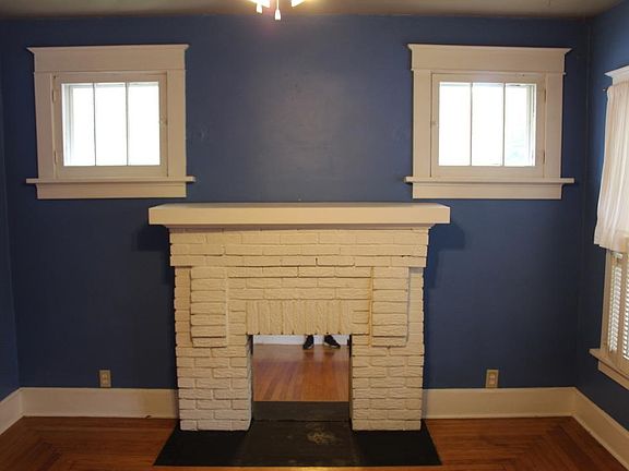 3rd image of 2833 Hyde Park Pl