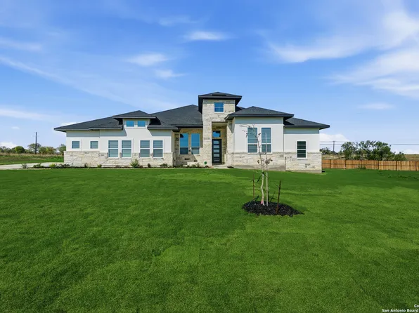 8903 Arroyo Grove, San Antonio, TX 78263