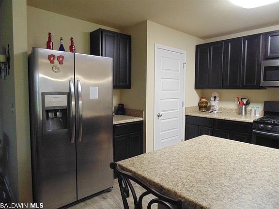 3rd image of 6878 Crimson Ln