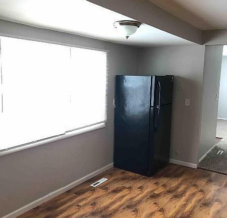3rd image of 54 Hickory Dr