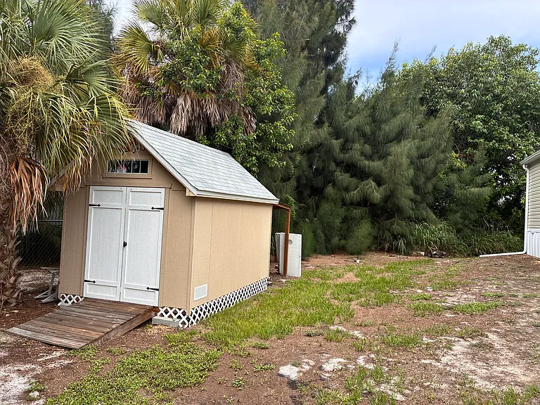 2911 Bourbon St — Photo 25