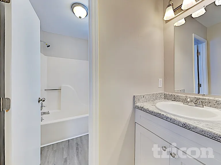 4205 Traders Dock Ct — Photo 15